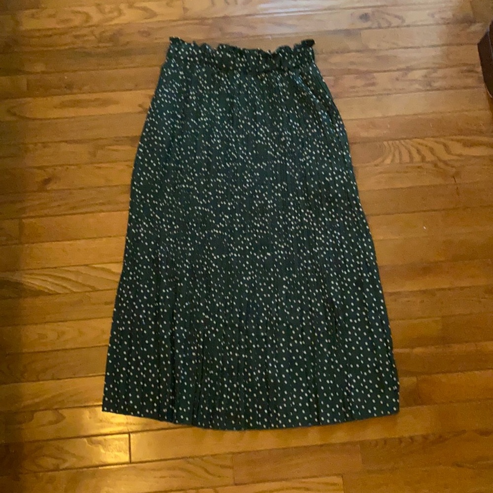 Pleated polka dot skirt